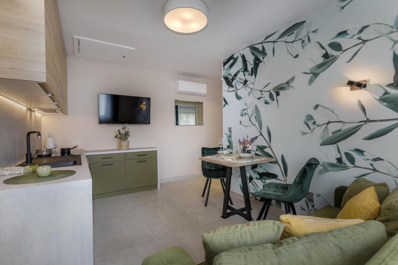 Apartments Olivia & Navy, Silo 외부 사진